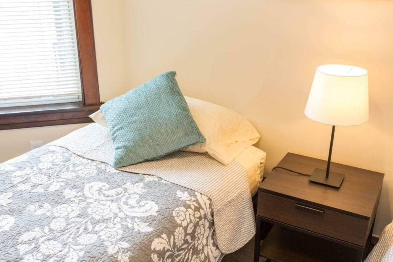 Ferienwohnung Wrigley Oasis! Steps From The Field! - 3Bd 1Ba Chicago Exterior foto