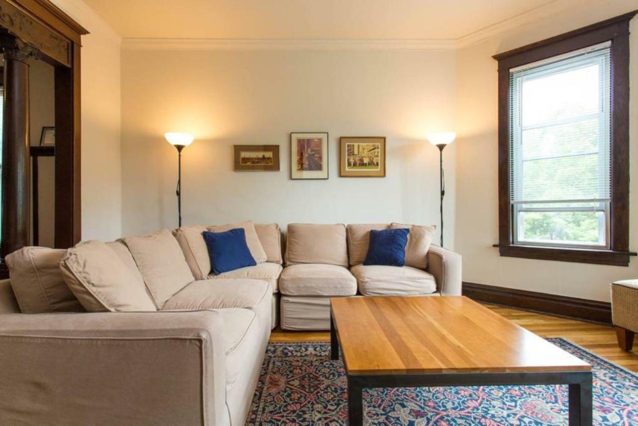 Ferienwohnung Wrigley Oasis! Steps From The Field! - 3Bd 1Ba Chicago Exterior foto