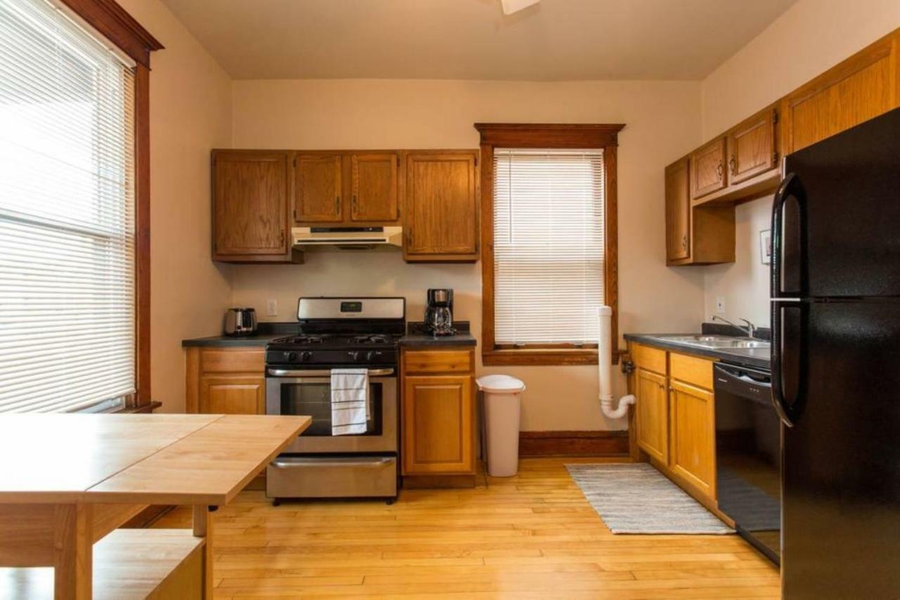 Ferienwohnung Wrigley Oasis! Steps From The Field! - 3Bd 1Ba Chicago Exterior foto